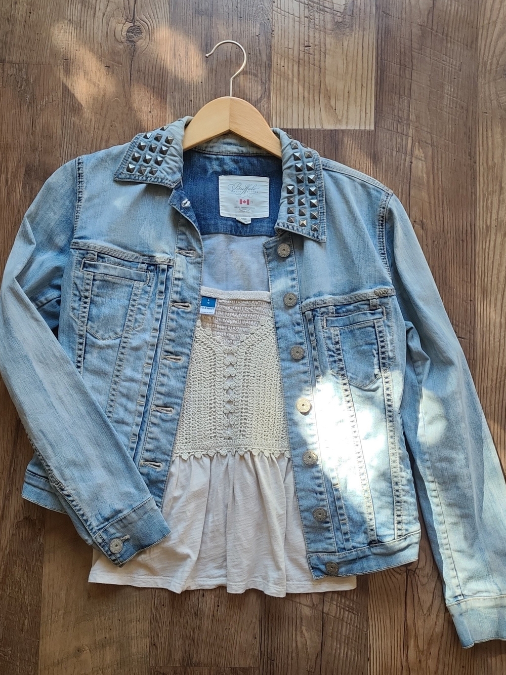 Med & Lrg Bundle Buffalo Denim Jacket & Old Navy Crochet Top